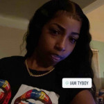 Fanbase profile picture for @holly