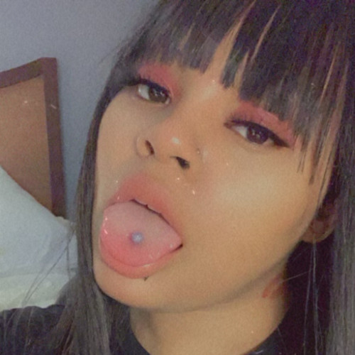 Fanbase profile picture for @succubus