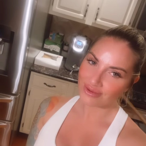 Fanbase profile picture for @presley