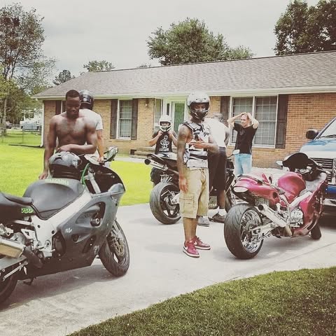 @keri.steel | Fanbase | Videos, Audio, Live Streams and More!