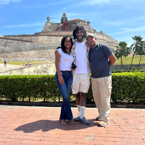 @keri.steel Fanbase Videos, Audio, Live Streams and More!